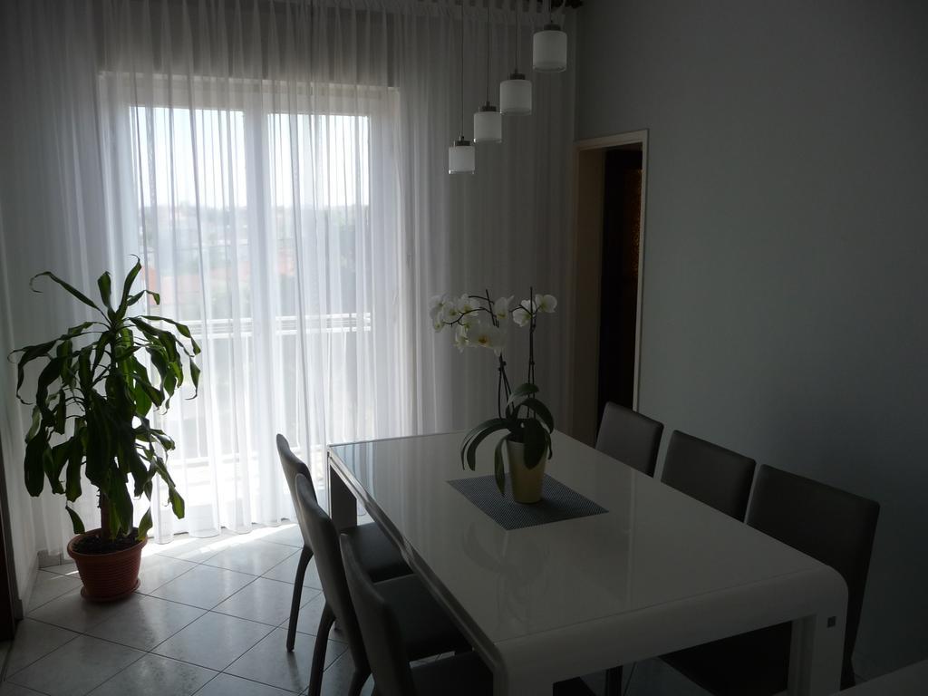 Apartments Noris プーラ エクステリア 写真