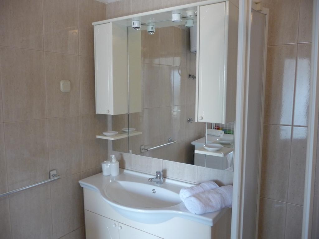 Apartments Noris プーラ エクステリア 写真